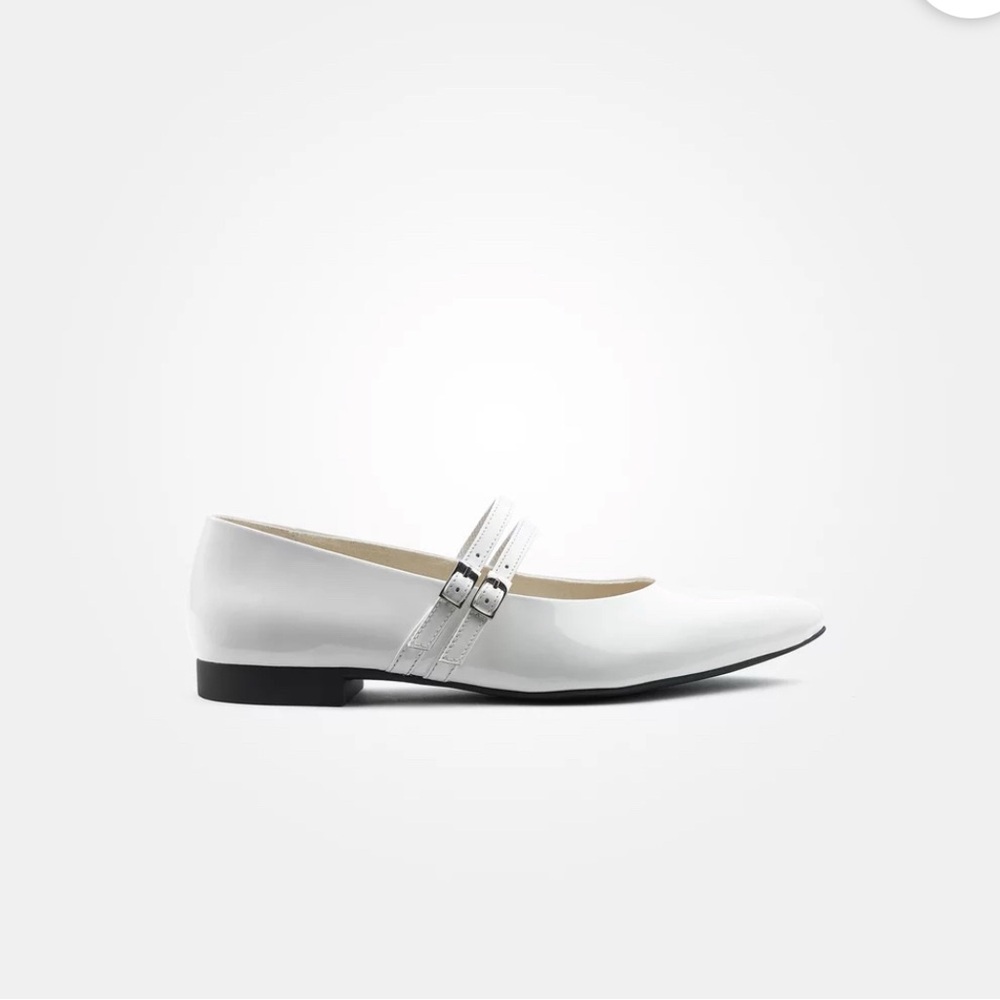 Brand New Paul Green Ballerina flat patent leather shoes